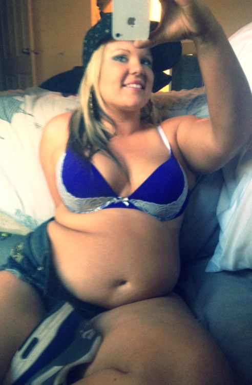 thickwhitechocolate:  Wearing my new blue bra & fave black and gold Astros cap. Quick new set for my tumblr fans who have been messaging me for more.   Should I post the vid of me jiggling my ass 2?