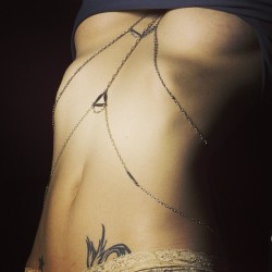 malenamorgan:  Love this amazing body jewelry by @dearraymer