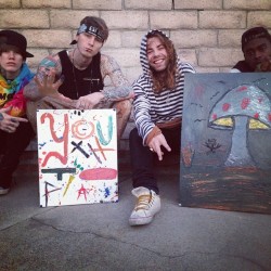 kellsordie:  Youthtopia. Express yourself with color.