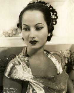  Merle OberonSource: Jeannette Meehan (1935)