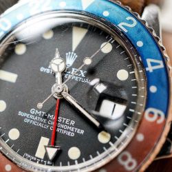 womw:  🔵Pinch Punch🔴1st of the Month…..here’s hoping