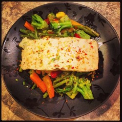 Cooked my first dinner in my new home! Steamed veggies and salmon in garlic lime sauce! Time to eat and get some rest! 5am workout comes fast! (at Asian Barbie&rsquo;s Dollhouse)