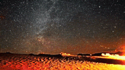 cozydark:  Time-Lapse of the night sky from the Eureka Dunes