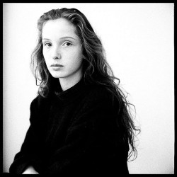 hollywood-portraits:Julie Delpy photographed by Laurence Sudre,