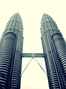 thepeculiarmax-deactivated20130:  Photo 002: Twin Towers, Kuala