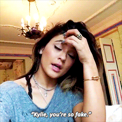 zooeydeschannoying:  kylie jenner turns to vine for screen time