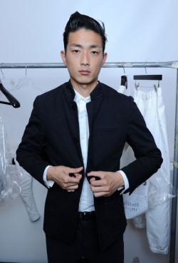 igotamodel:  2014 S/S NYFW - Park Sungjin at the backstage of