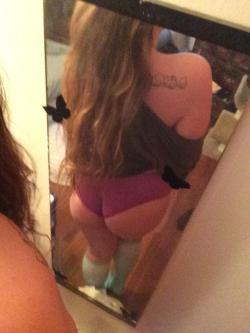 i love to be spanked anyone want to help me out #nsfw #gonewildcurvy