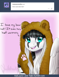 asklaura-and-naki: It’s very warm and fuzzy!   x3 <3