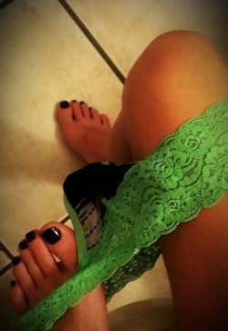 FEET PARADISE