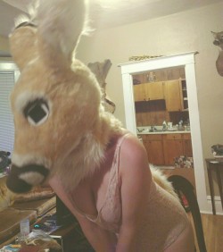 This deer is so cute and sexy aahh <3I love this kind of thing