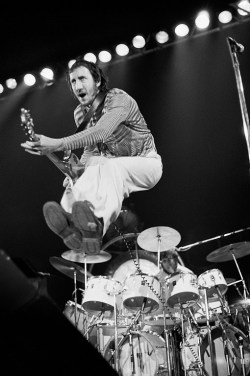soundsof71:  The Who: Pete Townshend and Keith Moon, by Steve