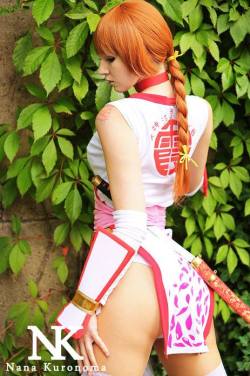 cosplay-booties:  awesome kasumi cosplay by nana kuronoma 