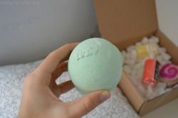 btwhey:  First upload of 2015! Lush products smell amazing *.*