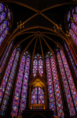 jcllib:  Sainte Chapelle, Ile de la Cité, Paris, France.  www.jcllib.tumblr.com