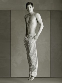 grabyourankles:  Richie Kul by David Vance 