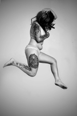 beautifullyundressed:  More of my jumping images Taylor Marie