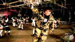 that moment when you realize Missy Elliott was the 1st to swing