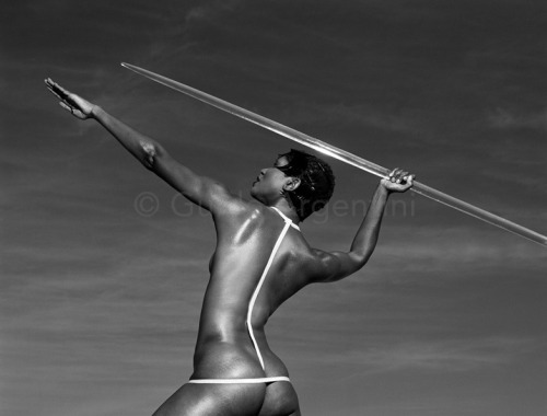 JAVELLING IN THE SKY (via OLYMPIC | Guido Argentini)