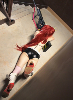 cosplay-booties:  cosplay-booties:  Sniper, no Sniping by SyrenCosplay
