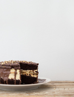 confectionerybliss:  Tiramisu CakeSource: Erika Rax