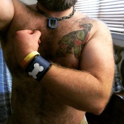 bearlywill:  Ending another great weekend here.👅🐻🐶🐷More