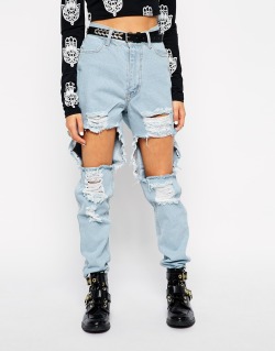 mirnah:  Wishlist: Your Eyes Lie Mom Jeans With Extreme Ripped