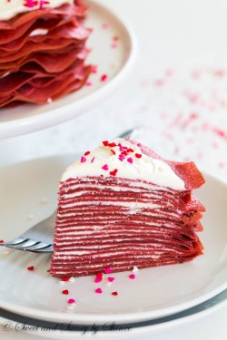 ilovedessert:  Red Velvet Crepe Cake 