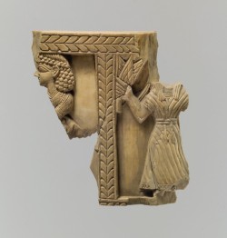 the-met-art: Cylindrical box fragment with female figures via