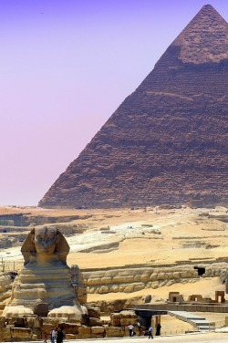 malcolmxing:  Pyramids of Giza   Is so big it warps space time&hellip;..