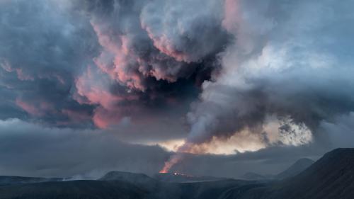 amazinglybeautifulphotography:  Fagradalsfjall, Iceland [OC]