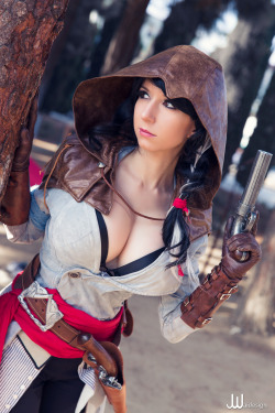 coxxxplay:    Assassin Creed cosplay by Riddle1  SOURCEFollow