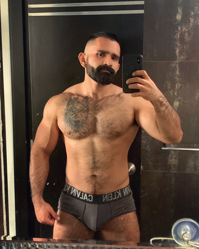 macho-xavier-xxx: