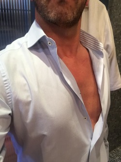 openshirtlover:  @tisain - more hot selfies - fantastic nipples!!!