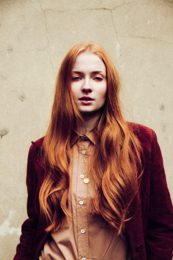 sylviagetyourheadouttheoven:    Sophie Turner - The Untitled