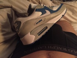 I’m going to sell my smelly well worn size 10 AirMax. I