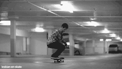 lesbian-en-skate:  skate blog