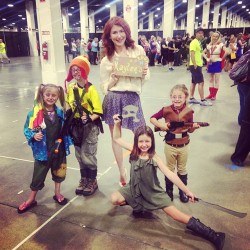 syfycity:  Jewel Staite and some mini Browncoats