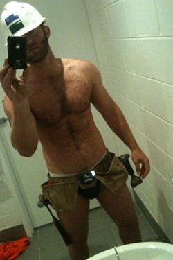 construction-gay:Hi guys… looking forward to hang out….Look