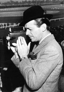 littlehorrorshop:  Douglas Fairbanks Jr. at the races 