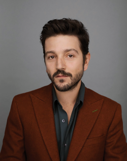 gaelgarcia: DIEGO LUNA© Ashley Frangie / GQ Mexico | December