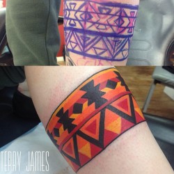 frommelbournewithlove:  Freehand. All the way around the leg.