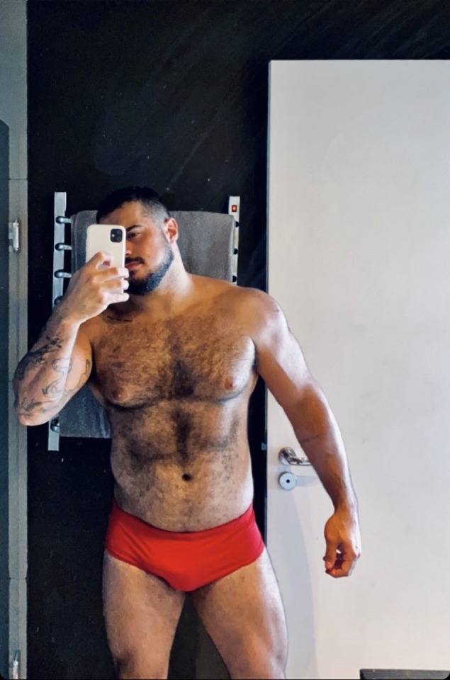macho-xavier-xxx: