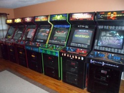 arcadephile: A very nice 90s Midway collection. my dream <3