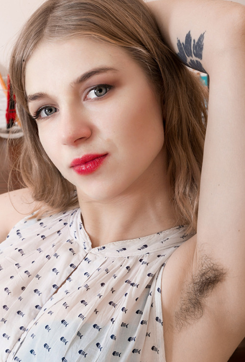 lovemywomenhairy:So much gorgeous hair, so precious little time!!!!