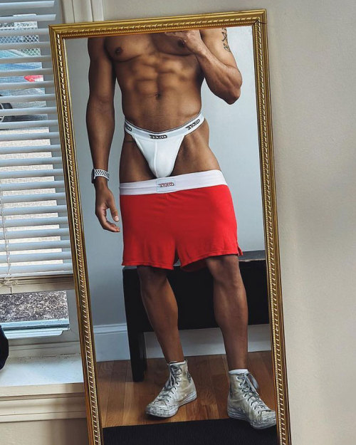 selfie-style:  Chico Huggins