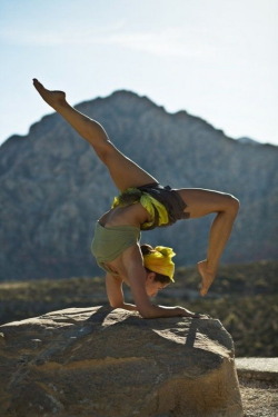 flex-yoga-girls:  Yoga Girl