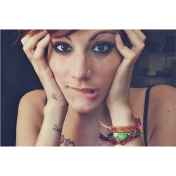 psicotrambolica:  Bicho malo, ya me vale. No puedo dormiiiiir