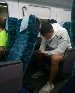 sgboyssss:  Sleep and hard in train 😰😱😋 