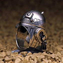 screencrush:  ‘Star Wars’ Rings — Which One’s